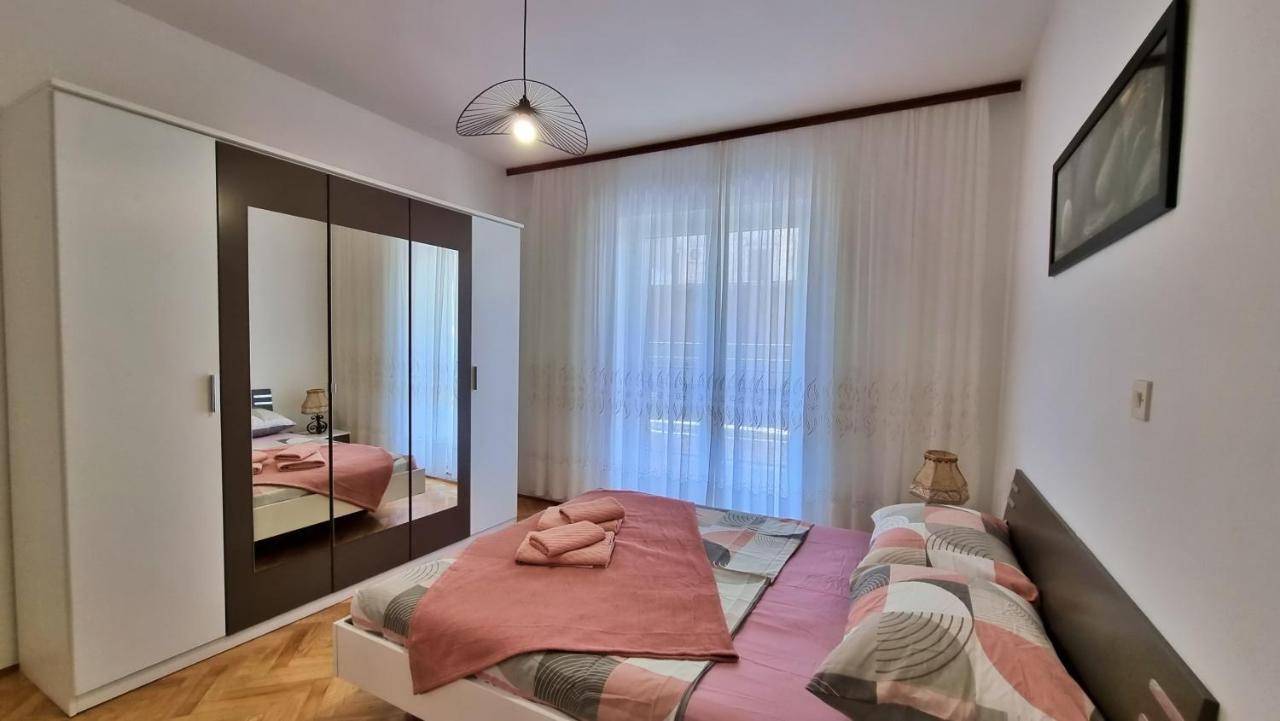 Apartment Hana Omiš Exterior foto